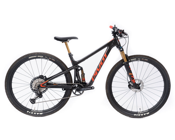 2022 Pivot Mach 4 SL Pro XT 29" Alloy Wheels Black Sunset SM