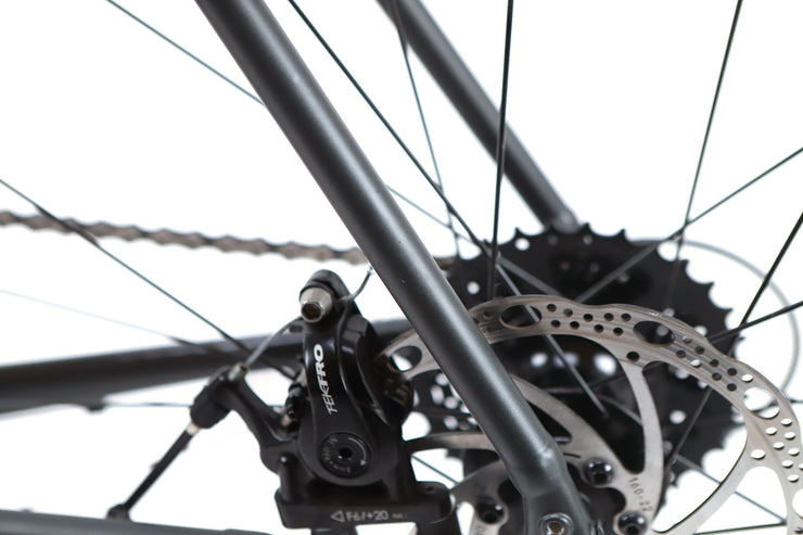 Trek Domane AL 2 Gen 4 Shimano Claris Disc Road Bike 2024, Size 58cm