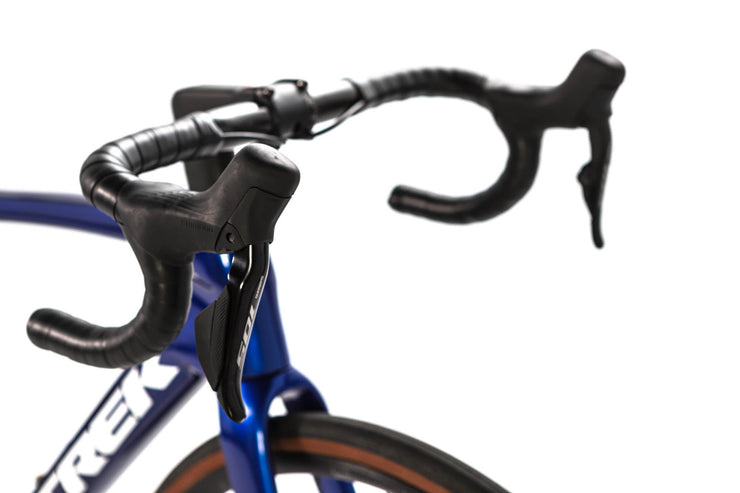 Trek Domane Gen 4 SL6 Shimano 105 Di2 Disc Road Bike 2023, Size 52cm