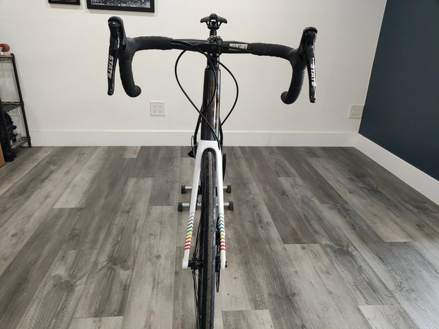 #1320 - Undefeated Disc Road | Graphite Prism (Size 62cm, Brand New / Open Box – Fork Swap)