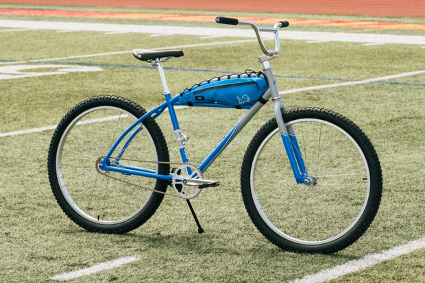 #NFL+DET – NFL Collection | Klunker Bike + Bag Combo – DET Lions (Photo Model – Like-New)